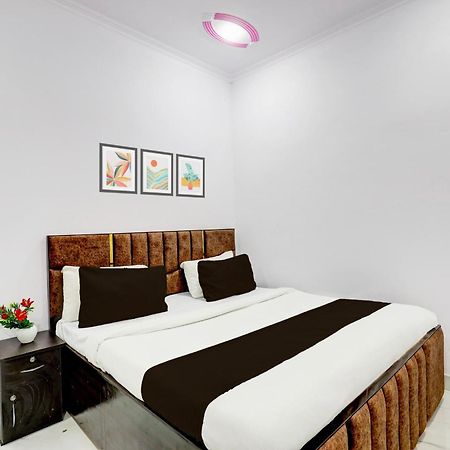 Hotel The Arrow Near Paschim Vihar Δελχί Εξωτερικό φωτογραφία