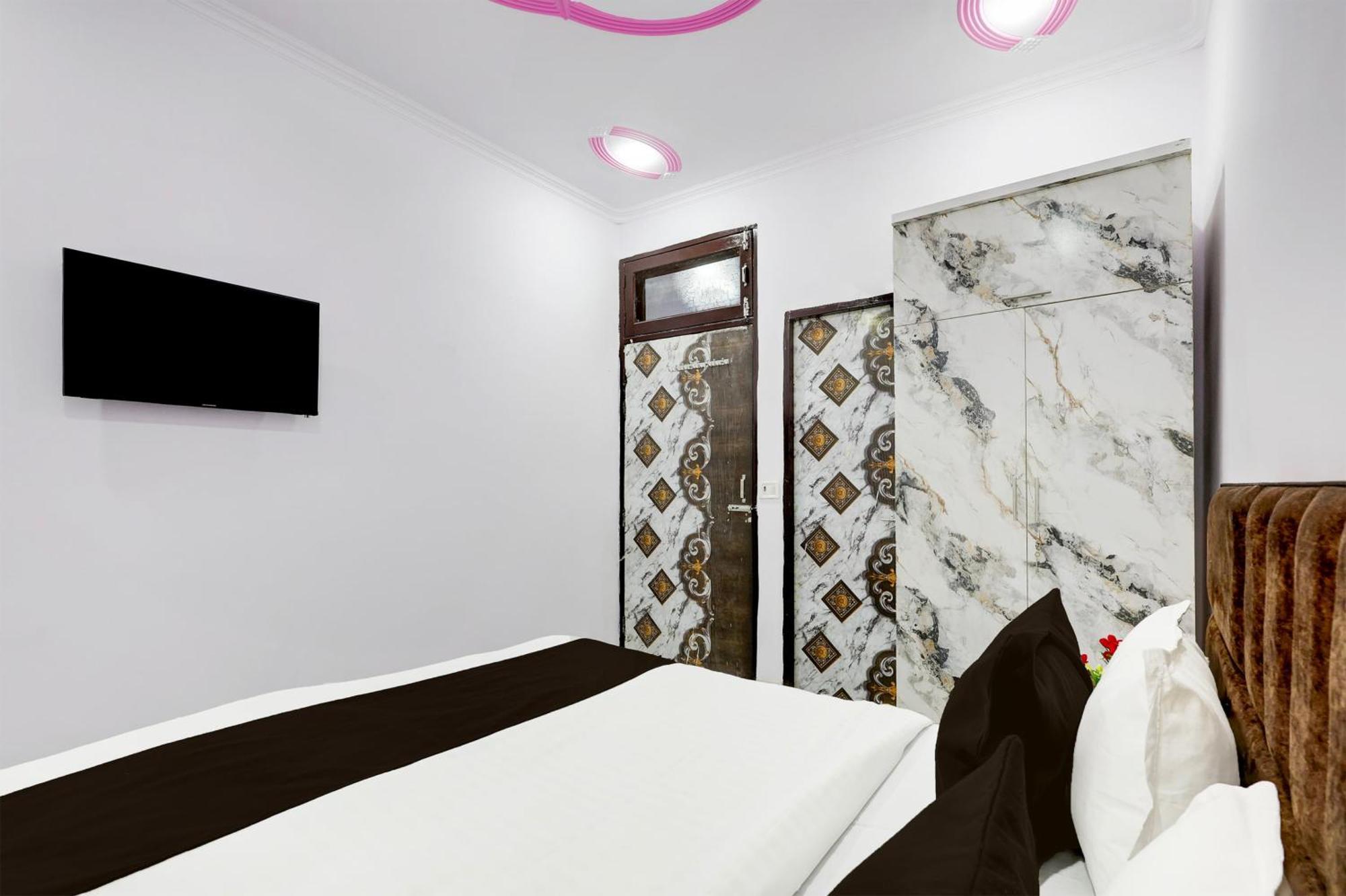 Hotel The Arrow Near Paschim Vihar Δελχί Εξωτερικό φωτογραφία